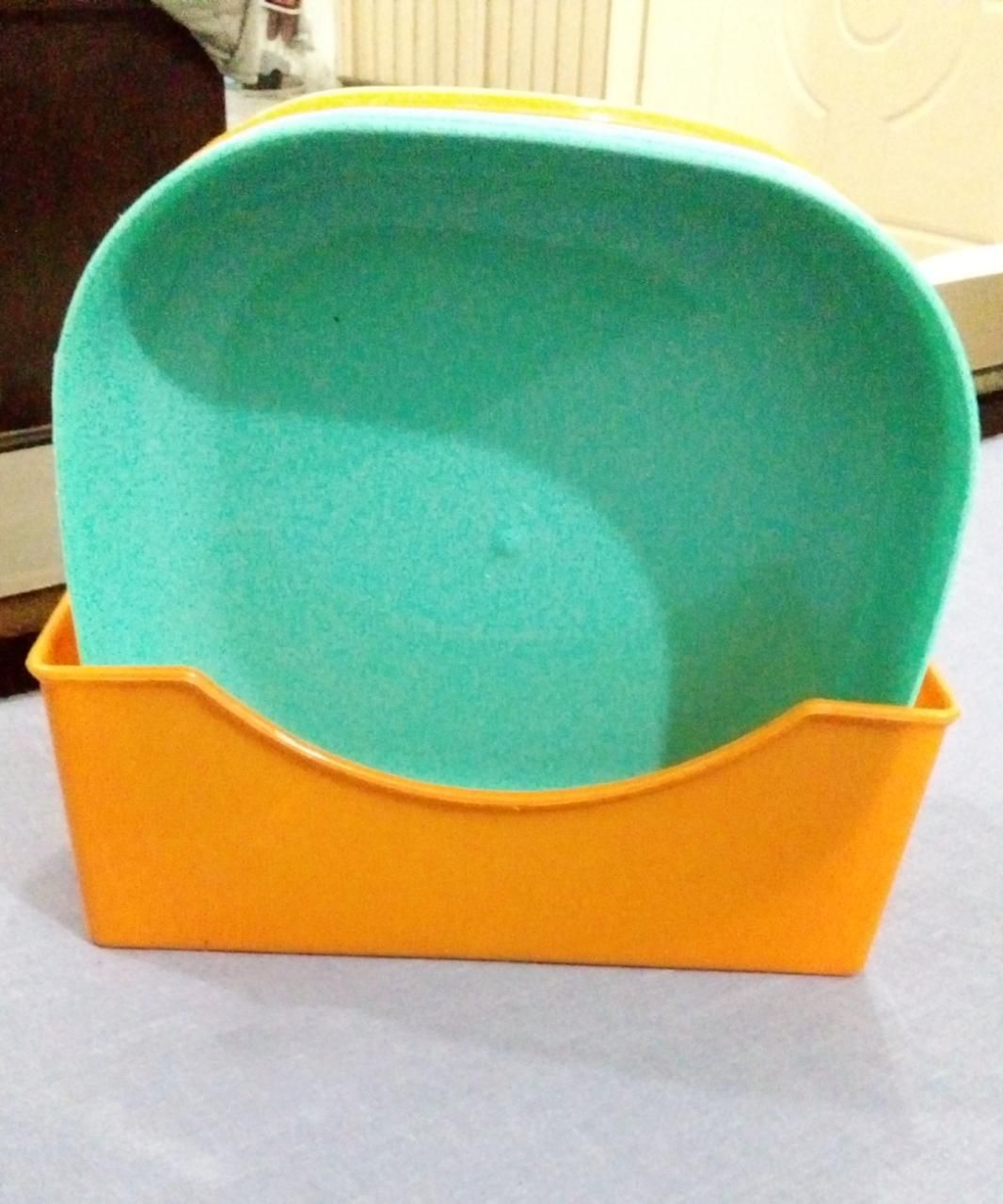 10 Pcs Multi-function Spit Bone Dish Set with Stand: Food-Grade Plastic Plates for Tidy Dining.